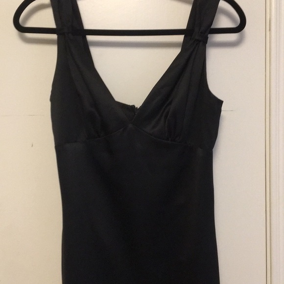 After six black gown - Picture 2 of 5